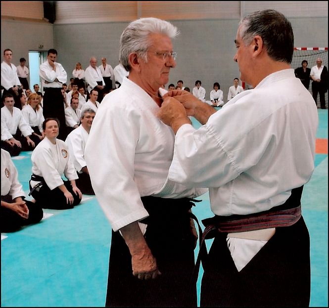 REMISE DE LA PLAQUETTE D'OR