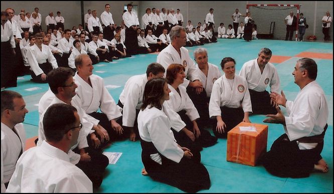REMISE DE CADEAU AU MAITRE
