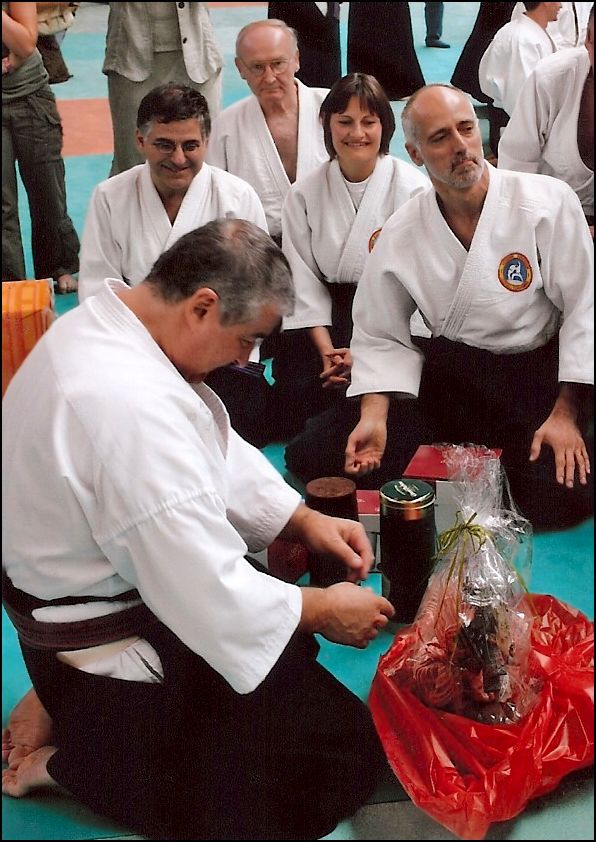 REMISE DE CADEAU AU MAITRE